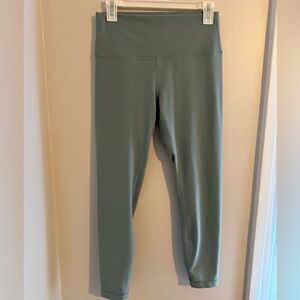 Lululemon Wunder Train High Rise Tight 25” size 10 in Misty Glade